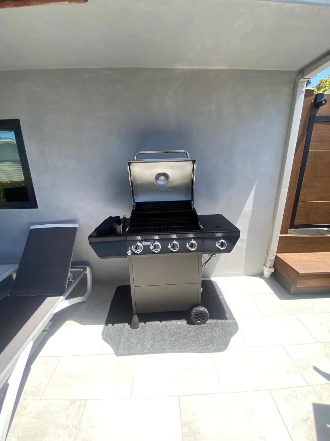 Contemporary Ocean Sunset Views With Firepit Pt Loma Close To Plnu